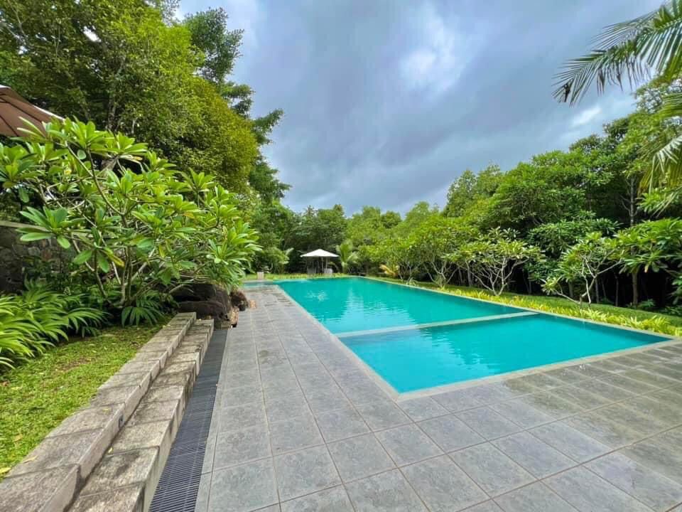 5 BEDROOM VILLA IN HIKKADUWA