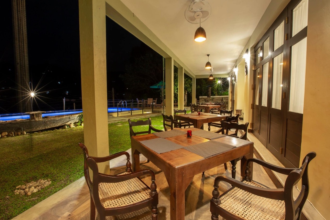 4 Bed Room Villa In DIGANA