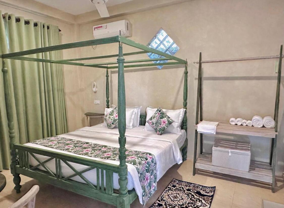 5 Bedroom Villa In Ambalangoda