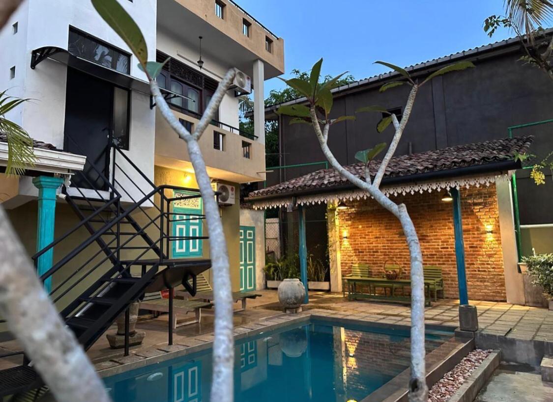 5 Bedroom Villa In Ambalangoda