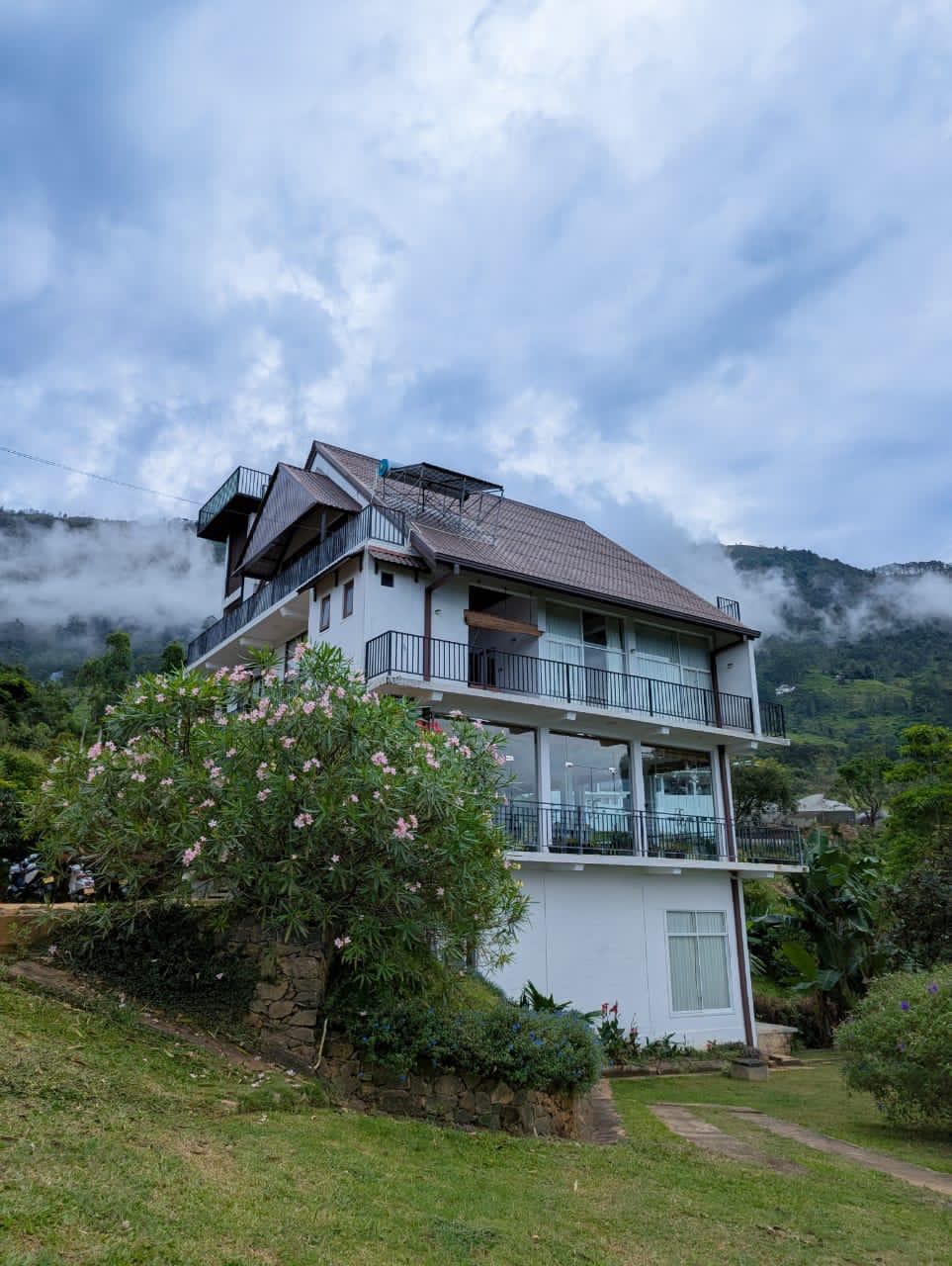 Villa In Beragala