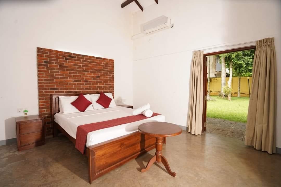 05 BED ROOM VILLA FOR 10 PAX