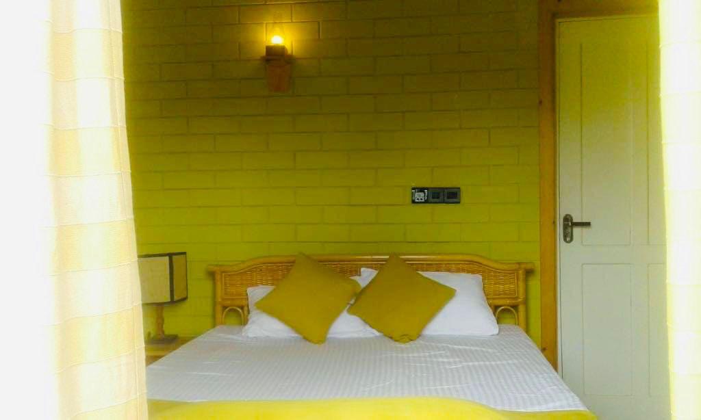 ENTIRE VILLA FOR 8 PAX